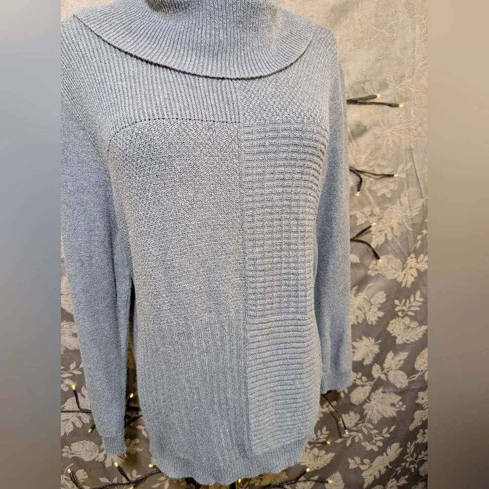 Chico's Cowl Neck Textured Sweater, Size XL(Chicos Size 3), EUC! - Picture 2 of 5